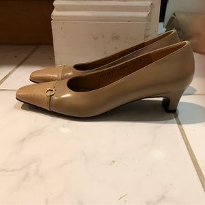 6.5 Salvatore Ferragamo square toe heels shoes pumps brown tan Leather  beige